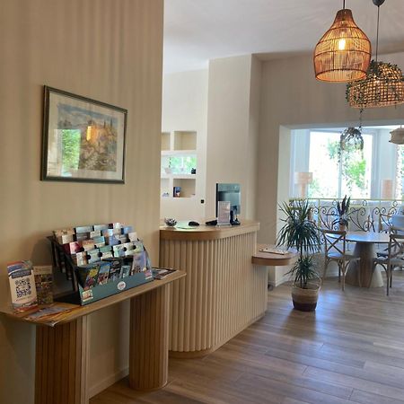 Adonis Sanary Grand Hotel Des Bains Экстерьер фото