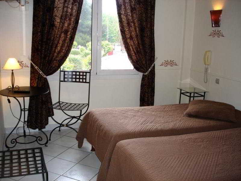 Adonis Sanary Grand Hotel Des Bains Экстерьер фото